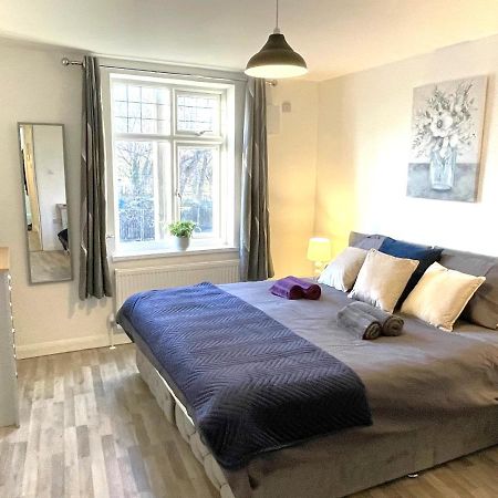 Supreme - 1 Bedroom Apart Sleeps 4 Short/Long Stay Джиллингем Экстерьер фото